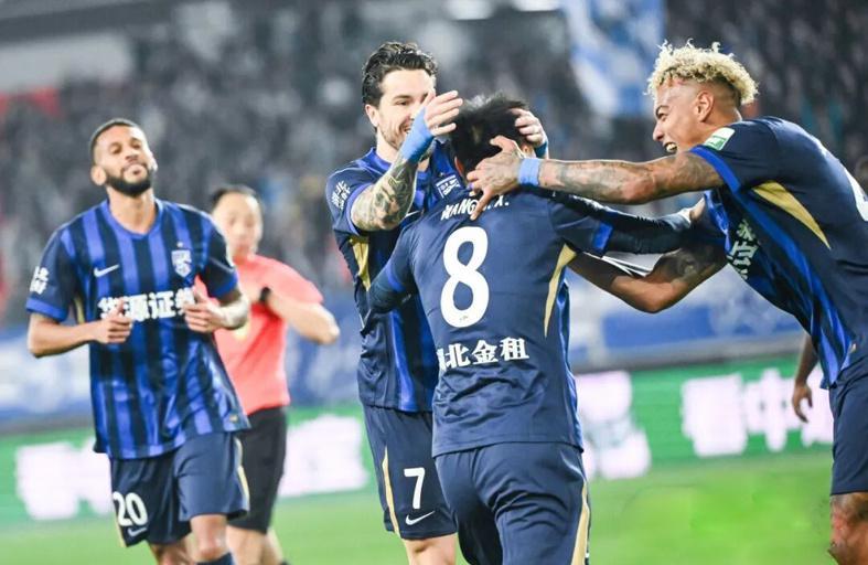 阿贤捅穿大连 主任杀回梭鱼湾！李昂被绍尔过得干净 安佩姆也想试