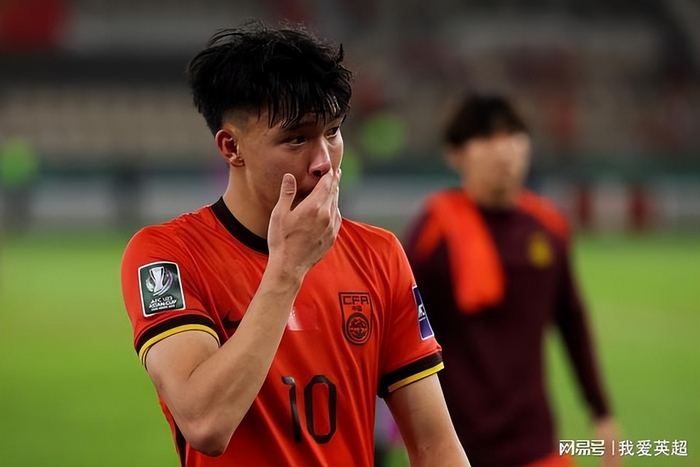 国足喜讯!曝德甲队欲签下19岁王钰栋,或外租欧洲二流联赛锻炼|浙江队|中超|高迪|数据|足球报_新浪体育_新浪新闻